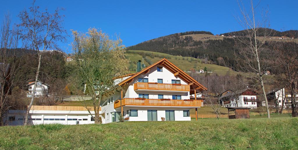 Stiflerhof Apartment Falzes Exterior foto
