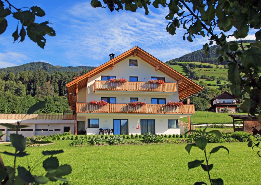 Stiflerhof Apartment Falzes Exterior foto